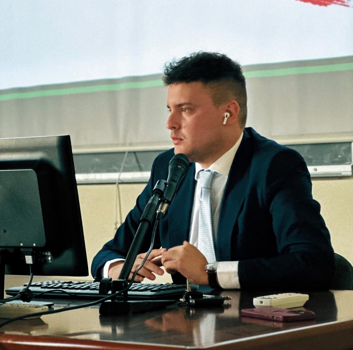 Strauss Marketing and Comunication